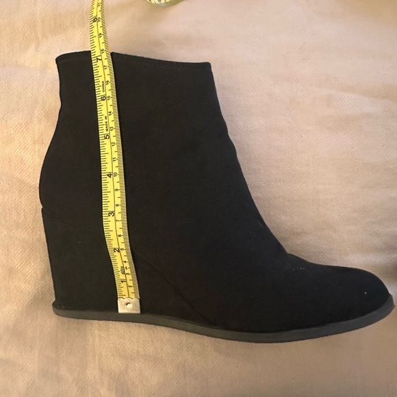 Wedge boots - black suede type material. - Picture 5 of 6